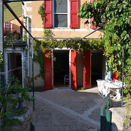 St Jean Du Gard : Spacious Apartment With Use Of Pool 생장뒤가르 외부 사진